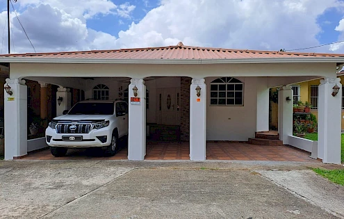 House for Sale in Arraijan, West Panama