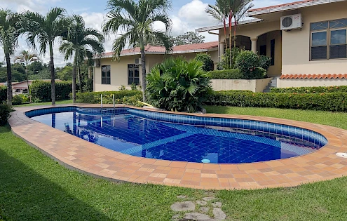 CONDOMINIO DE 2 HABITACIONES EN VENTA