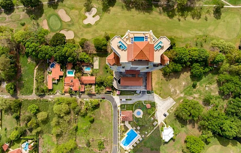 Condominio de una Recámara en Coronado Golf