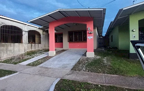 Venta de casa en La Cresta, Colón